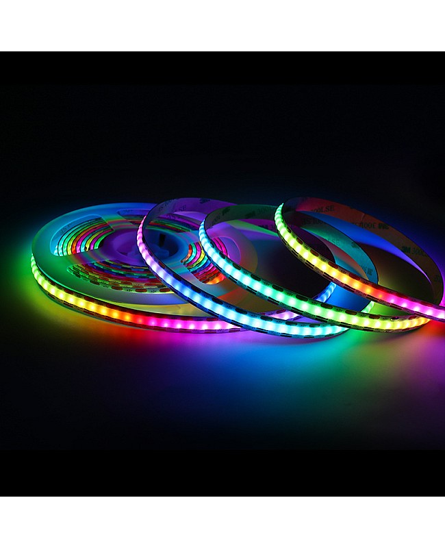 Remote controlled battery powered RGBIC LED light strip