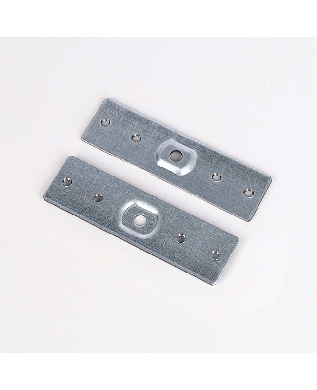Splices couplers for magnetic rails